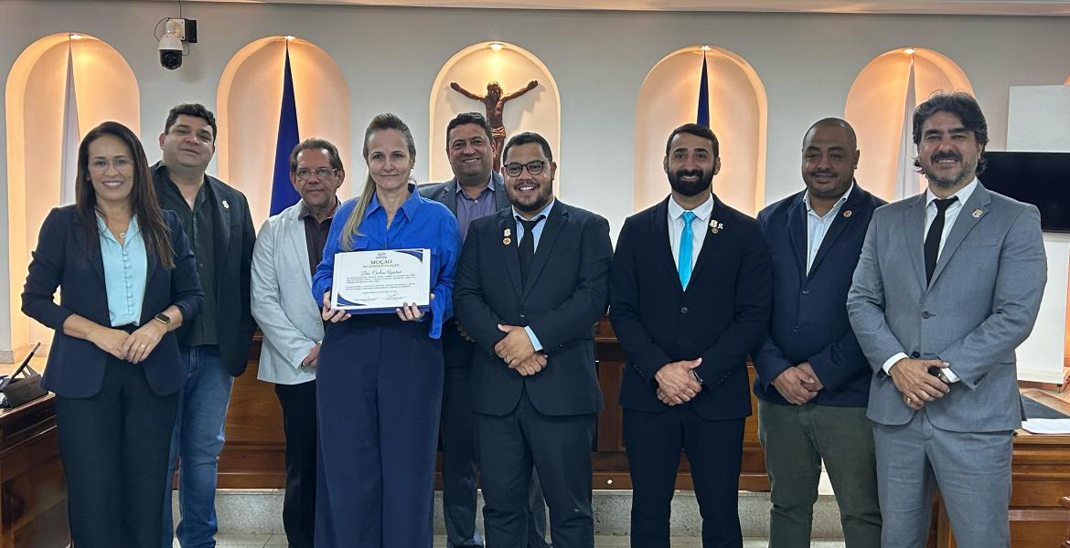 Dra Carlisa recebeu Moção de Congratulação em reconhecimento ao apoio prestado ao município, desde 2019