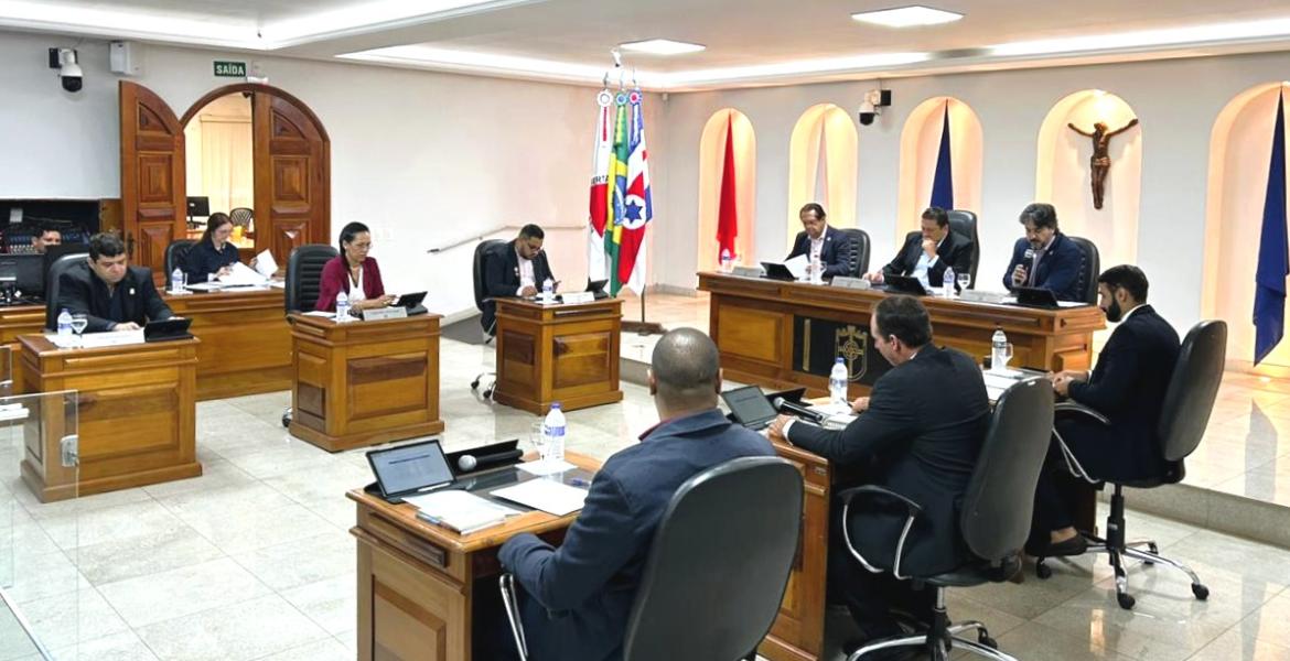 A 16ª Reunião Ordinária foi realizada no horário regimental de segunda-feira