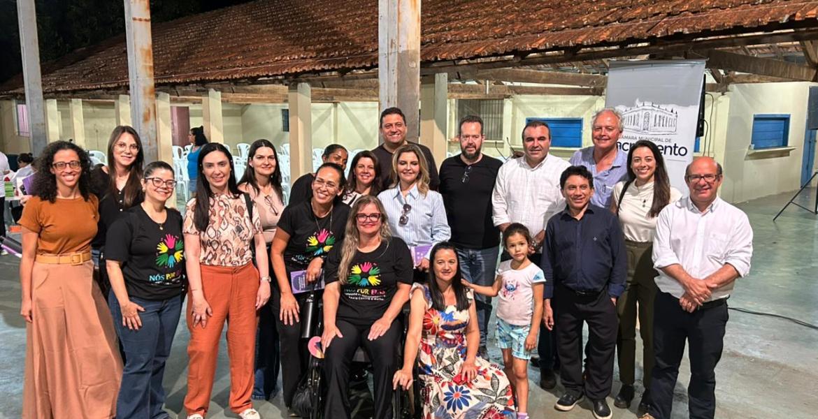 Autoridades do Legislativo, Executivo e Judiciário se juntaram nesta ação em prol da cidadania