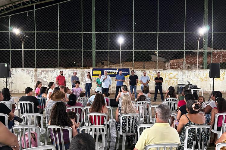 Na sexta-feira, os vereadores acompanharam a equipe da Prefeitura no bairro Alto Santa Cruz