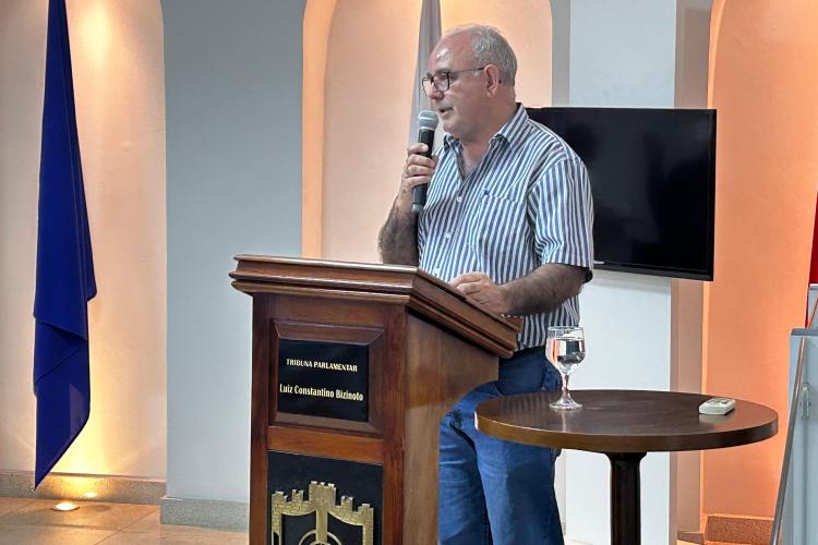 Hermógenes Ribeiro, superintendente do SAAE, faz pronunciamento na Tribuna Livre