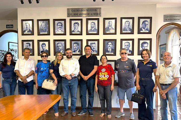 Atual Casal Governador, Fábio e Isadora Fayad, são da cidade de Goiânia/GO.