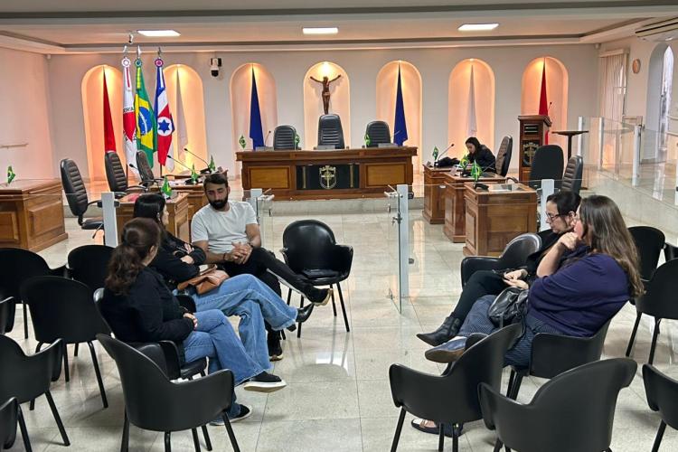 O encontro reuniu representantes do Rotary Club Sacramento Girassol e Secretaria Municipal de Educação