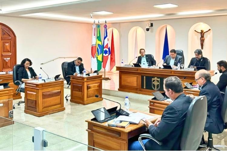 Deliberações durante a Ordem do Dia foram destaque na reunião