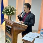 Thiago Mariano realiza cerimonial da noite