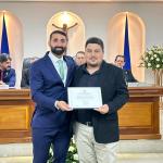 Victor Rodrigues e seu homenageado, servidor Thaison Vieira Jerônimo