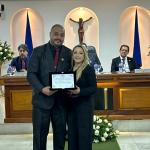 Marciano homenageou a professora Adriele Pereira