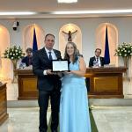 Leandro Desemboque e a professora Clarice Batista Moreira