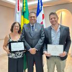 Dr. Talhys homenageou a professora Celina Nunes Severino e servidor Dário César Esteves